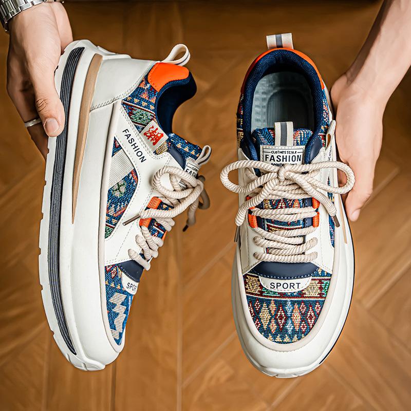 Мужская обувь Летняя Дышащая Вышитая Повседневная Спортивная Обувь для Скейтборда Тренд Универсальные Кроссовки с Увеличением Роста Мужские zapatos de hombre
