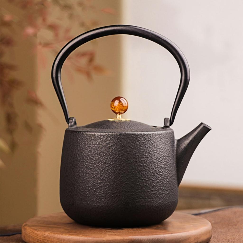 OULOVECO Cast Iron Teapot, 1200ml Capacity, Large Capacity, Suitable for Direct Heat and Induction Cooktops, Includes 304 Stainless Steel Filter,