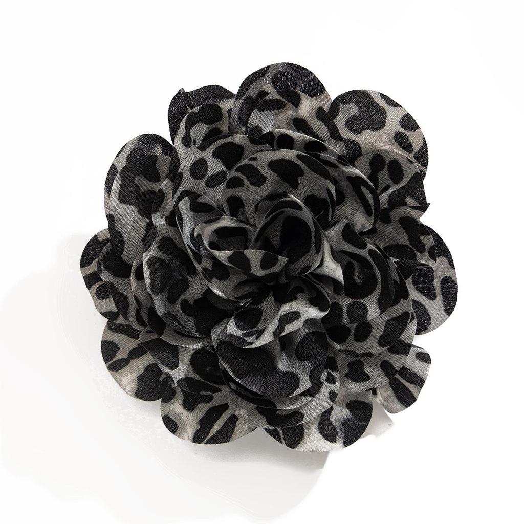 Зимняя мода Черный леопардовый принт клипса с тканевым цветочным акцентом