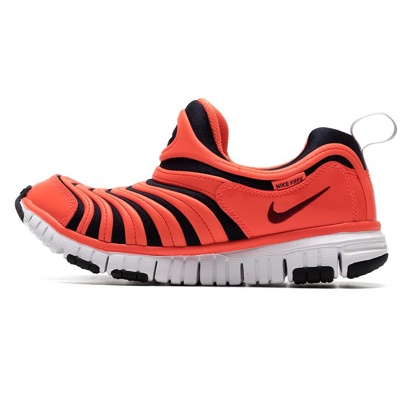 Nike Dynamo Free Cushioning, Wear Resistant Low top Kids Lifestyle Shoes Orange Black Children Aged 3 7 Years Old 343738-636