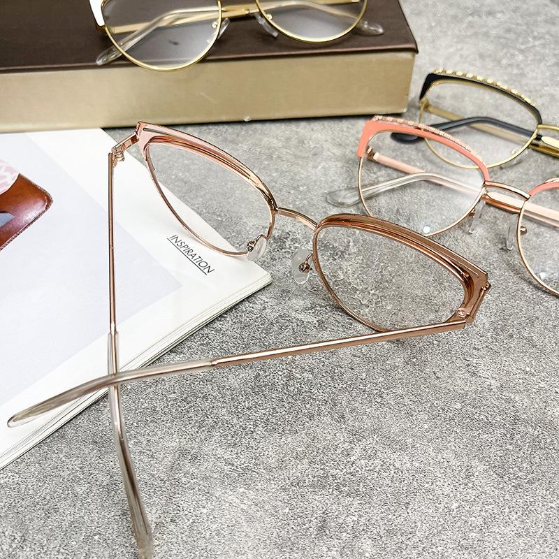 New Cat Eye Glasses Pink Frame Metal Anti Blue Light Flat Glasses Plain Brand Design Retro Myopia Women Computer Eyewear