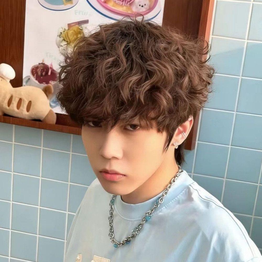 Curly Wool Wig: Youthful, Everyday Men's Short Curly Wig—Fashionable, Voluminous, Natural-Looking Full Wig