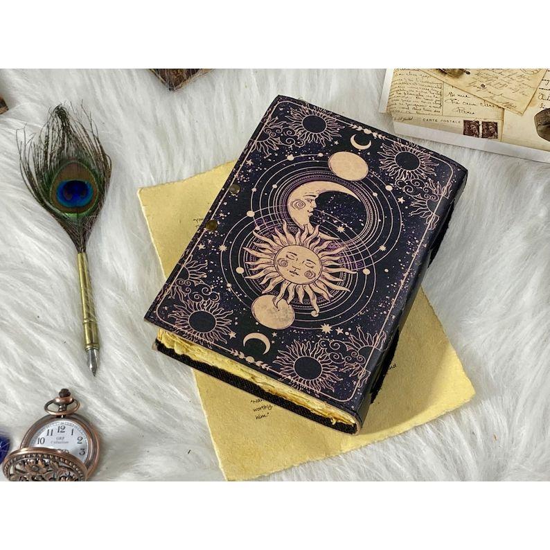 Солнце и Луна. Пустая книга заклинаний теней ручной работы. Журнал Гримуара. Мусорный журнал. Журнал колдовства, кожаные подарки для мужчин и женщин.