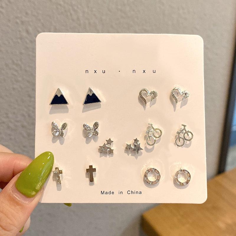 Women's High-End Plain Hoop Earrings: Light Luxury Ear Drops & Studs, Niche Design for Autumn/Winter.
