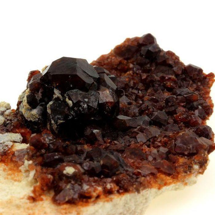 Grenat Quartz 224.9 carats