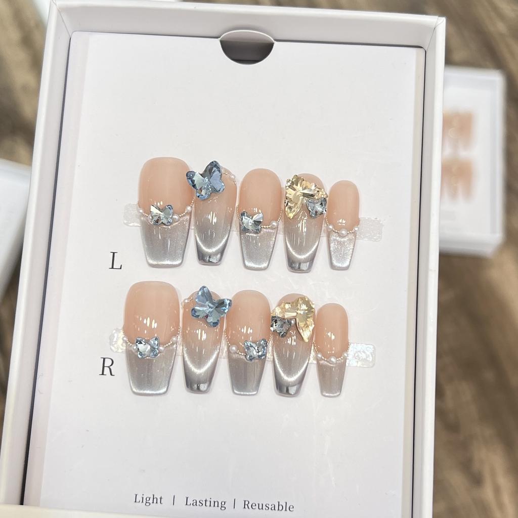 Hand-woven Armor High-end Smile Cat Eye French Blue Feather Super Flash Dongzhou Diamond Nail Pieces Removable