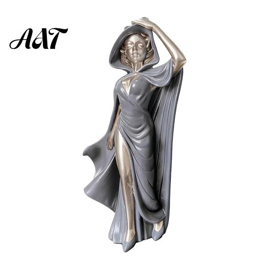 Luxury Retro Figurine Mysterious Black Cloak Witch Queen Resin Statue, Gothic Elegant Female Premium Interior Decor Figurine, Dark Art Sculpture