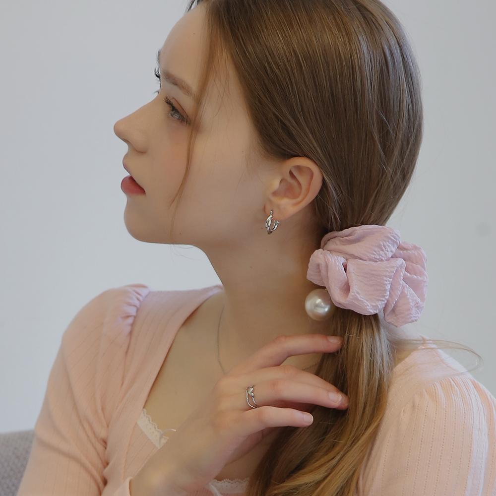 Серьги Dieuamour Swell с застежкой-щелчком