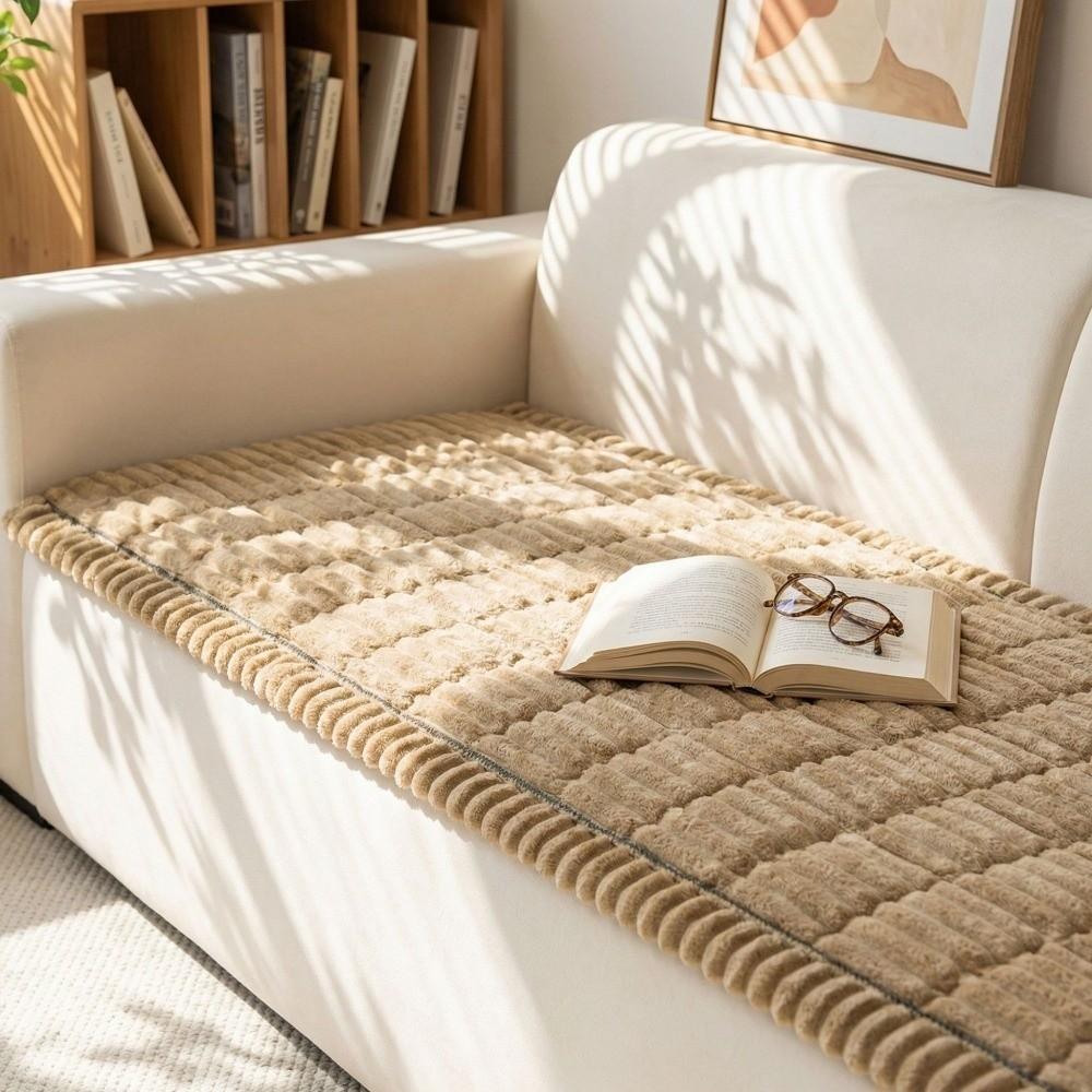 Soft Thick Sofa Slipcover Non-Slip Couch Sitting Mat New Sofa Cover Pad for Dogs Cats
