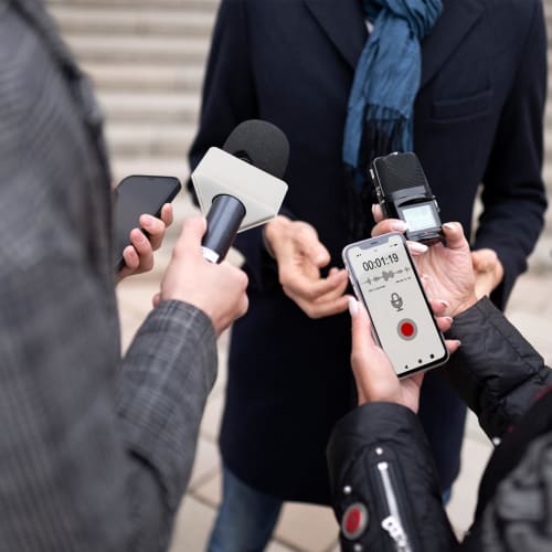 EXCEART Interview Microgo ABS Injection Molded Interview Microphone Station Microphone Flag Advertising Image Enhancement Portable Set of 2 (White Tri