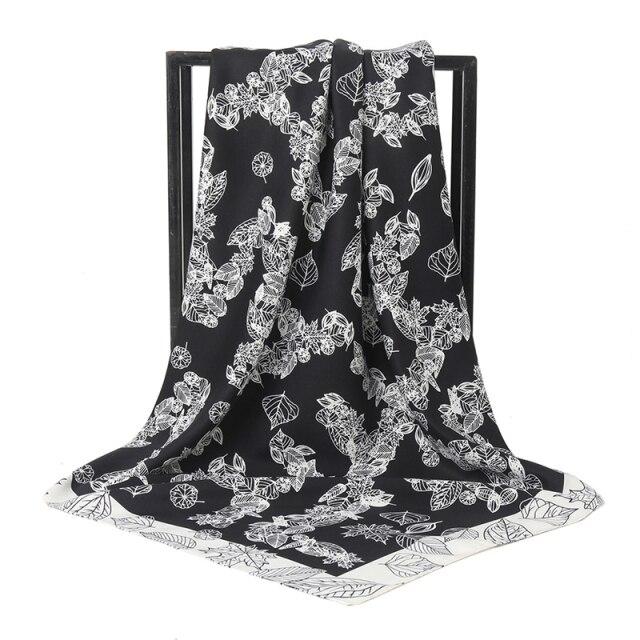 2021 Design Brand Women Square Silk Scarf Chain Print Head Scarfs Female Satin Hijab Scarves Shawl Wrap Lady Headband Foulard
