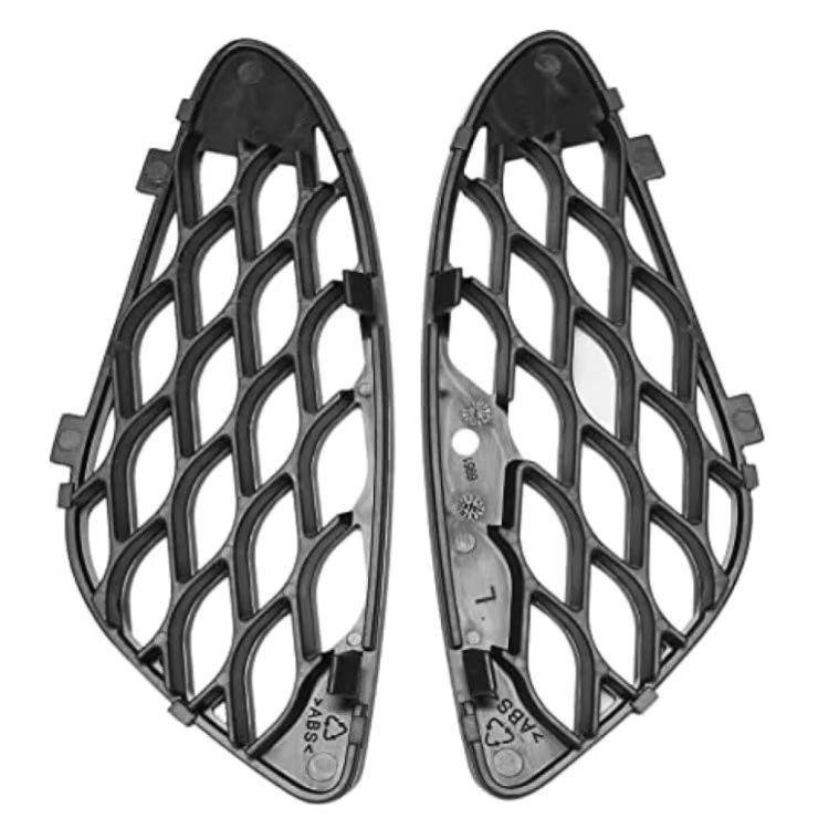 Решетка накладки переднего бампера для Mercedes W211 (2003-2006 гг.) - Коды деталей: 2118850453, 2118850753