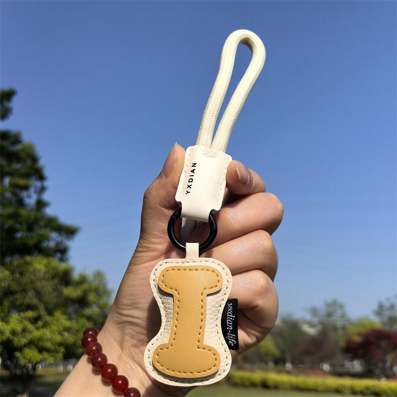1PC Anniversary Gifts Lucky Letters Creative Alphabet Keychain Minimalist Wedding Favors Trendy For Couples Engraved 18CM