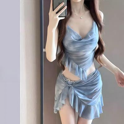 Купальные костюмы – Бикини