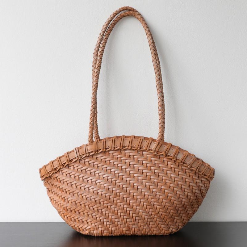 Handwoven Vegan-Friendly Vegetable-Tanned Leather Tote Bag Shell Shape Boho Chic Shoulder Daily Use