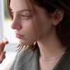 Paigeflynn [Серебро 925 пробы] Ожерелье с нефритом и пресноводным жемчугом в стиле Newage
