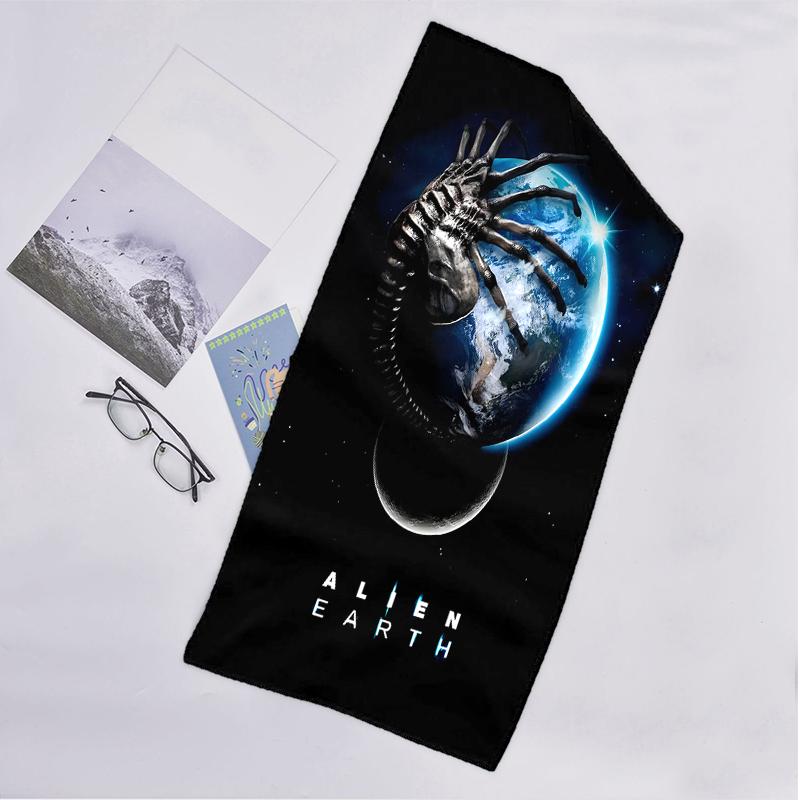 Alien Fashion Beach Towel: Ideal for Summer Adventures Soft, absorbent and quick drying suitable for swimming and bathing