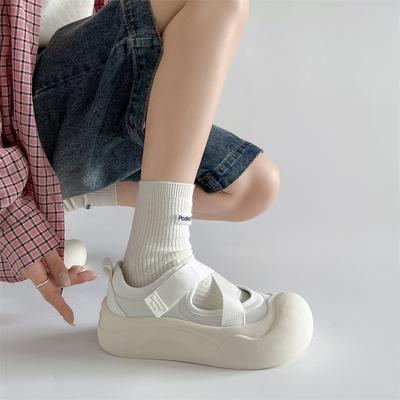 Ретро универсальные туфли на толстой подошве с круглым носком для женского лета 2025 новые модели с юбками для увеличения роста повседневные на мягкой подошве с