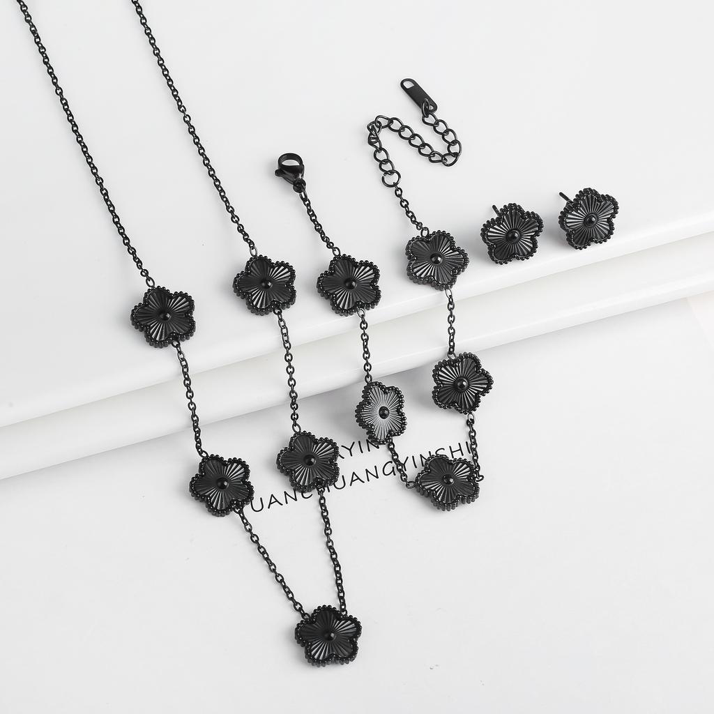 Hot Sale 3Pcs Stainless Steel 18k Gold-Plated Five-Leaf Flower Necklace Earrings Bracelet Zircon Set For Woman Zircon Clover