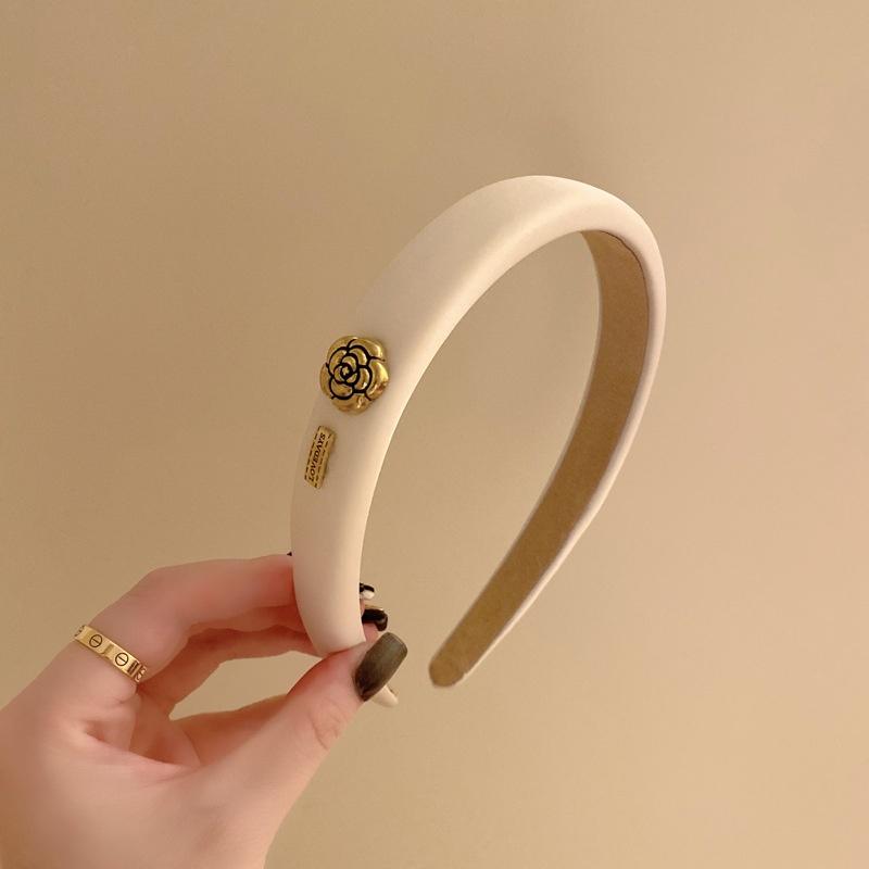French retro sponge headband camellia decoration simple and elegant temperament hair band  hair accessories
