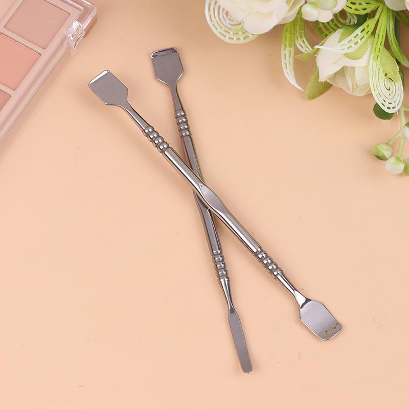 Double-Head Stainless Steel Blackhead Extractor Professional Skincare Tool for Facial Pore Cleansing and Comedone Removal