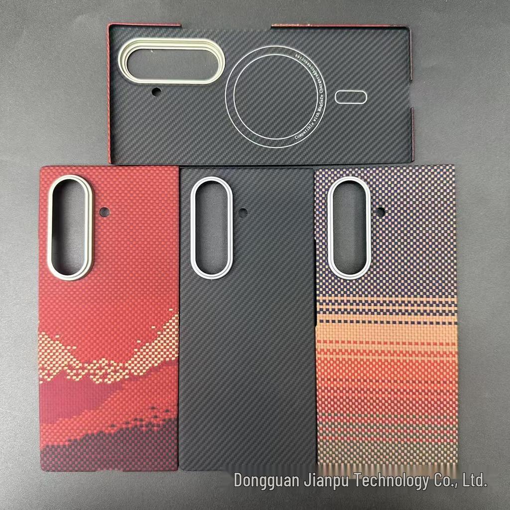 Samsung Galaxy Z Fold7 Магнитный ультратонкий ударопрочный чехол из кевлара и углеродного волокна