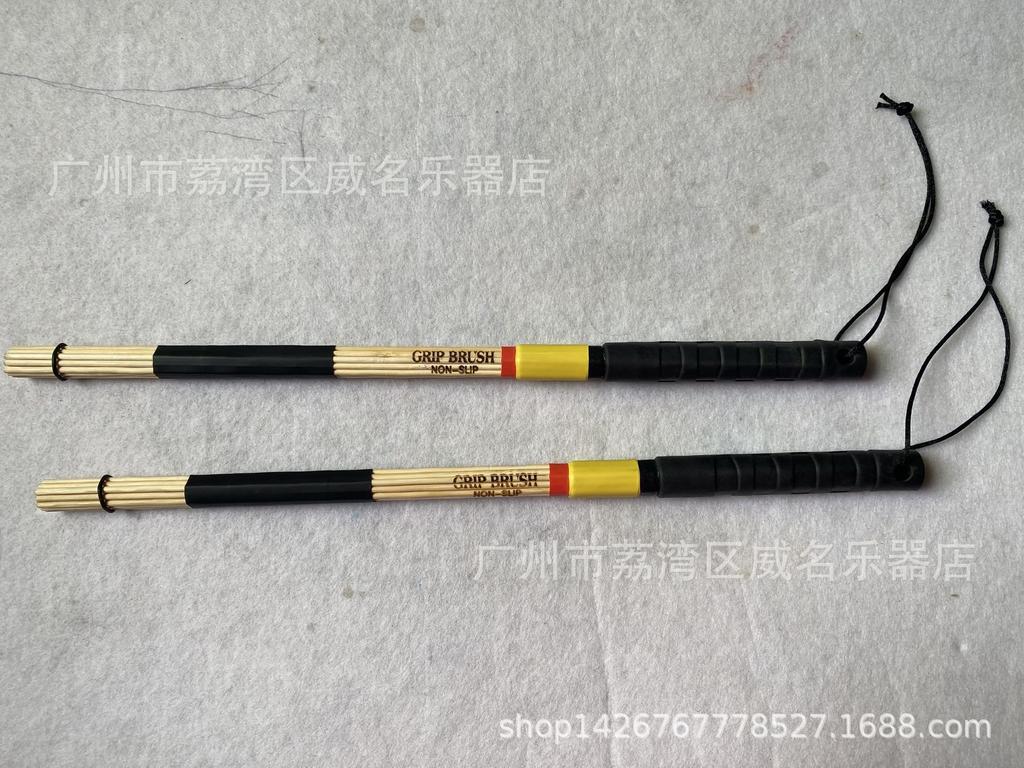 Представляем наши новые противоскользящие портативные ручки для барабанных щеток, изготовленные из бамбука с 19 пучками для оптимальной производительности.