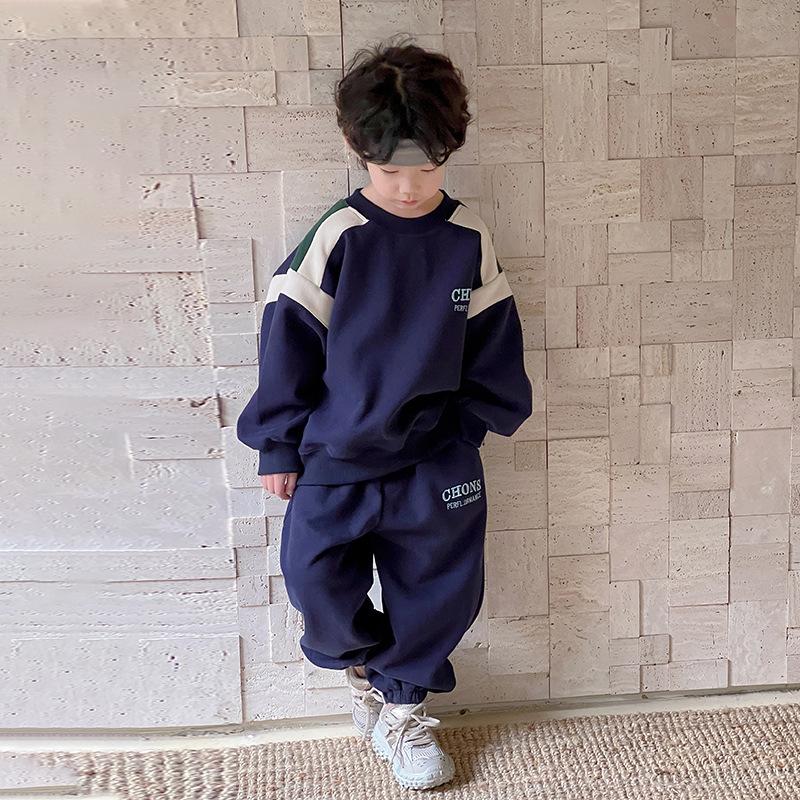 Мальчиковый осенний наряд, Детская одежда, Новый стиль, Детская осенняя толстовка в западном стиле, Комплект из двух предметов, Мальчиковая весенне-осенняя одежда