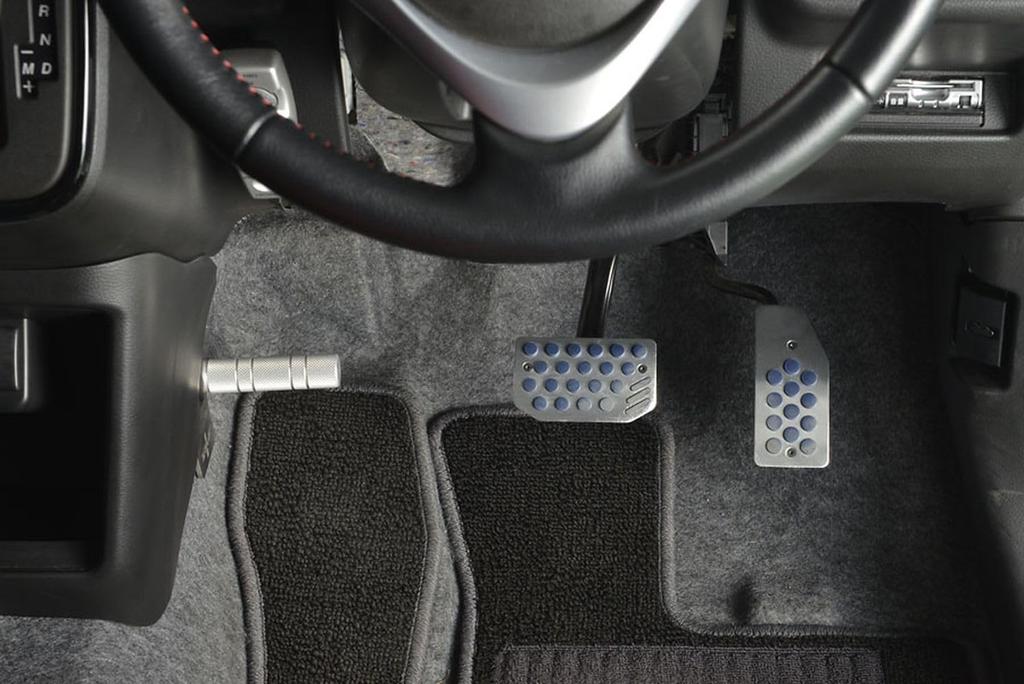 Подножка NEOPLOT NEO NP75270 Регулируемое положение левой ноги для автомобилей Suzuki Alto Works Серебристый 9см - CVT/5AGS - RS/Alto (HA36S) - -