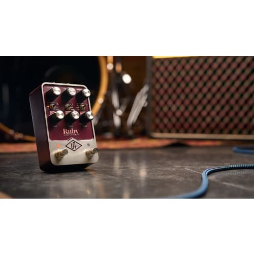 UNIVERSAL AUDIO UAFX RUBY / 63 Amplifier UAFX Series 6.5*9.2*14.1 Cm