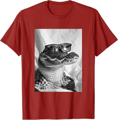 Милый крокодил в солнцезащитных очках Крутое болотное животное Фотобудка Футболка Дикие животные Фотографы дикой природы Оригинальный подарок Y2k Графические футболки