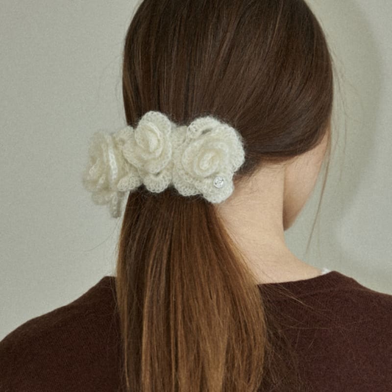 Slowslowly Camellia Handmade Crochet Mohair Knit Big Hairpin _ 4Color