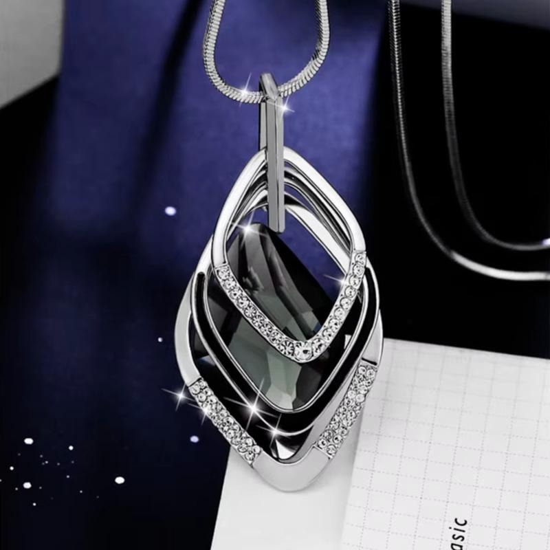 Women Long Necklace Fashion Geometric Crystal Necklaces Pendant Jewelry Statement Sweater Chain Collier Femme Collar Accessories