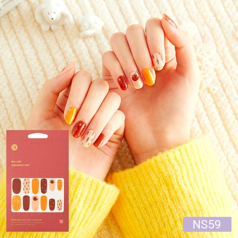 Теплые тона наклейки для ногтей 24 шт. | Самоклеящиеся полоски, Микс карамели и клетки, Быстрый 5-минутный маникюр