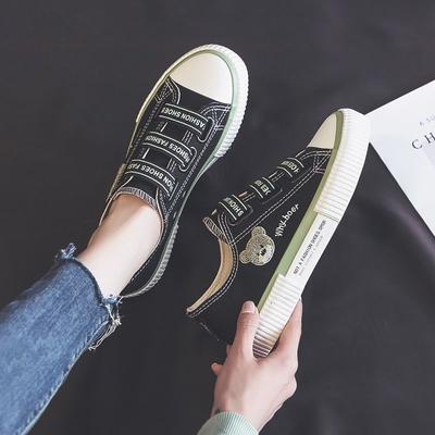 Ретро холщовые кеды с мишкой женские весенние новые универсальные студенческие маленькие белые туфли модные ленивые туфли