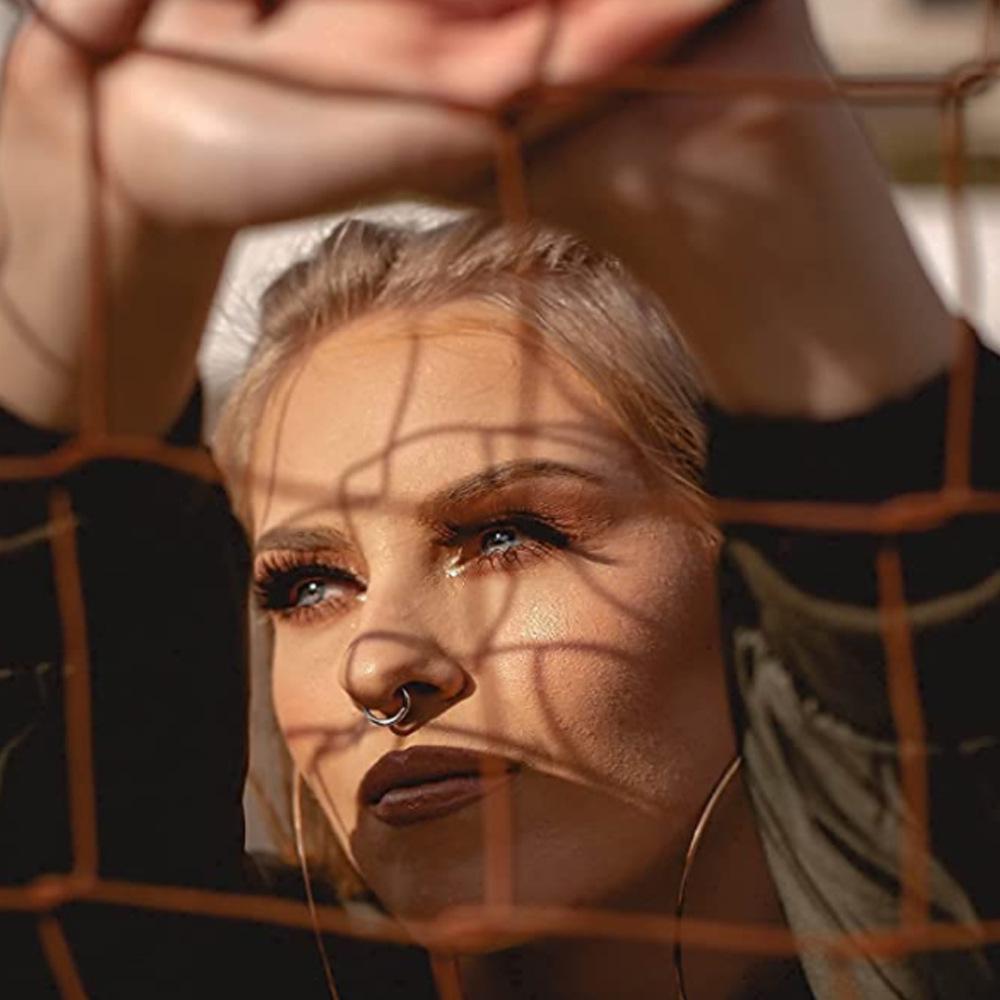 D-образное носовое кольцо F136 Медицинское титановое стальное пирсинговое украшение