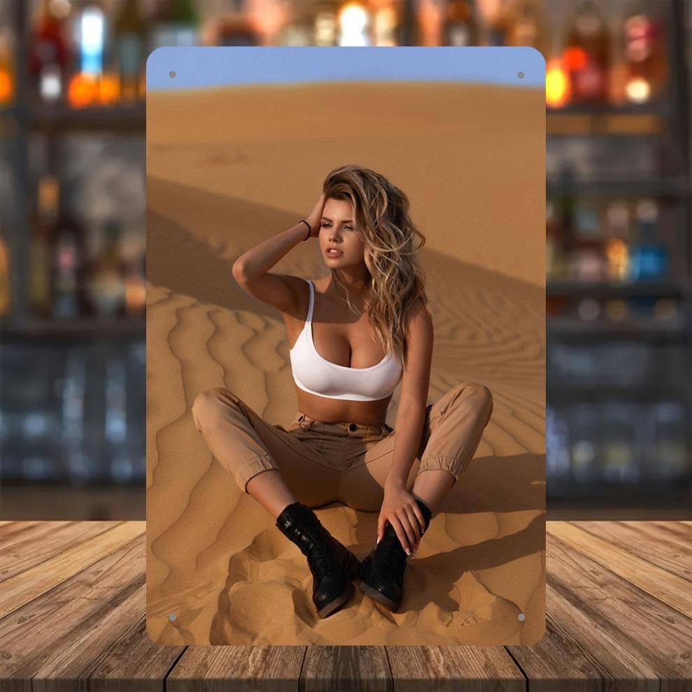 Металлическая табличка Men Cave Постер с сексуальной моделью - 8X12 дюймов Настенный декор для бара, магазина, кафе, офиса, гаража, кухни, украшение для дома