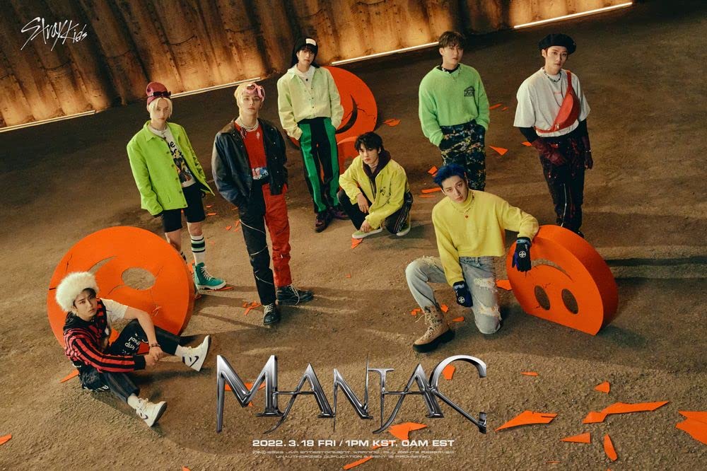 Stray Kids Oddinary 6th Mini Album Jewel Case Random Version Photo Sealed CD+18p PhotoBook+1p Photo Card+1ea Badge-DDAKJI+1ea Sticker+Tracking