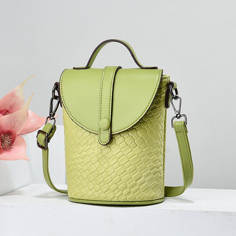 2025 New Woven Mobile Phone Bag Fashionable and Lightweight Mini Versatile Portable Shoulder Messenger Bag