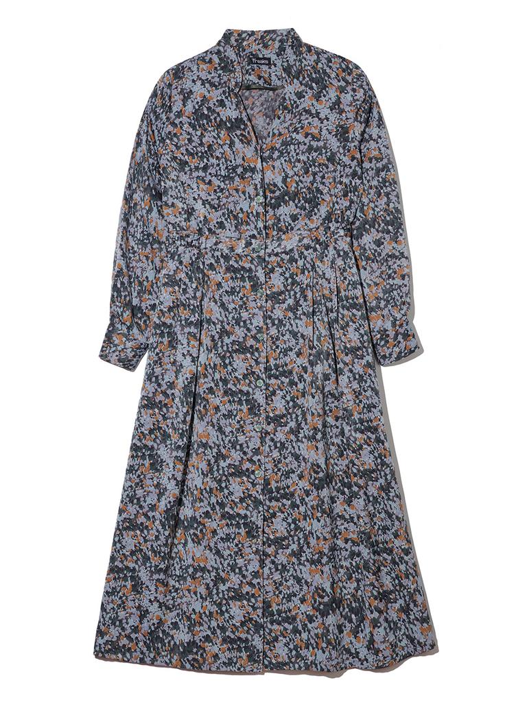 FREAKS BY KIMTAEHOON Japan Flower Print Suede Touching Premium Satin Maxi Shirt Dress_Flower Green