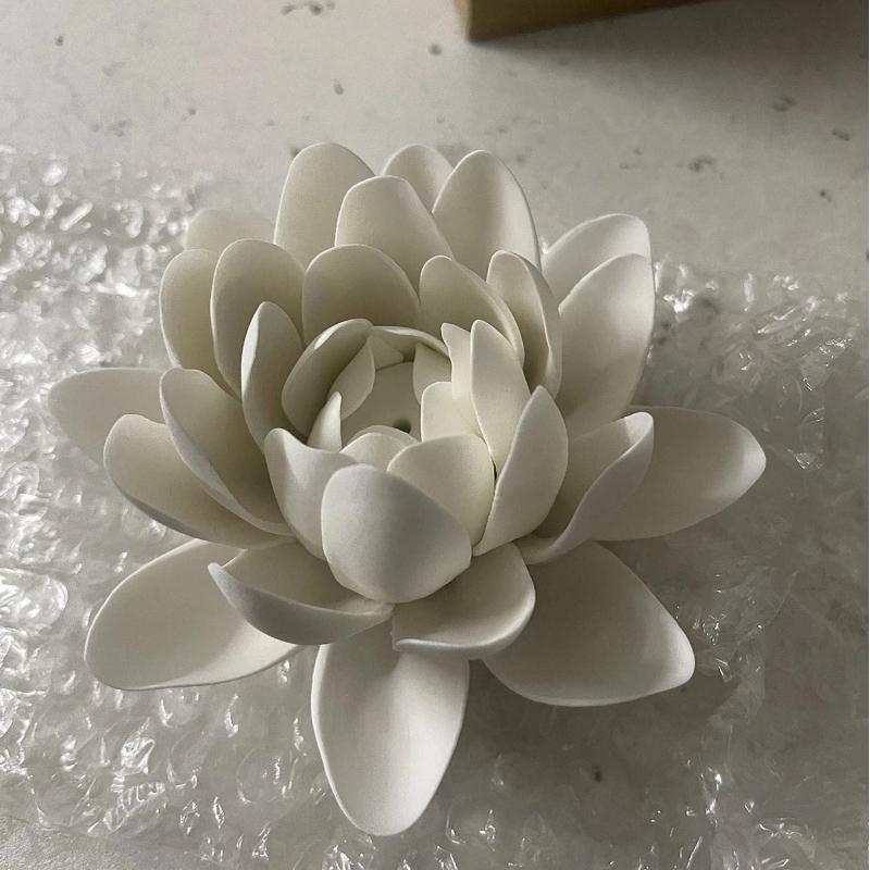 Керамическая подставка для благовоний «Белый лотос» – Фарфоровая подставка для благовоний в виде цветка для медитации, чайной комнаты и домашнего декора