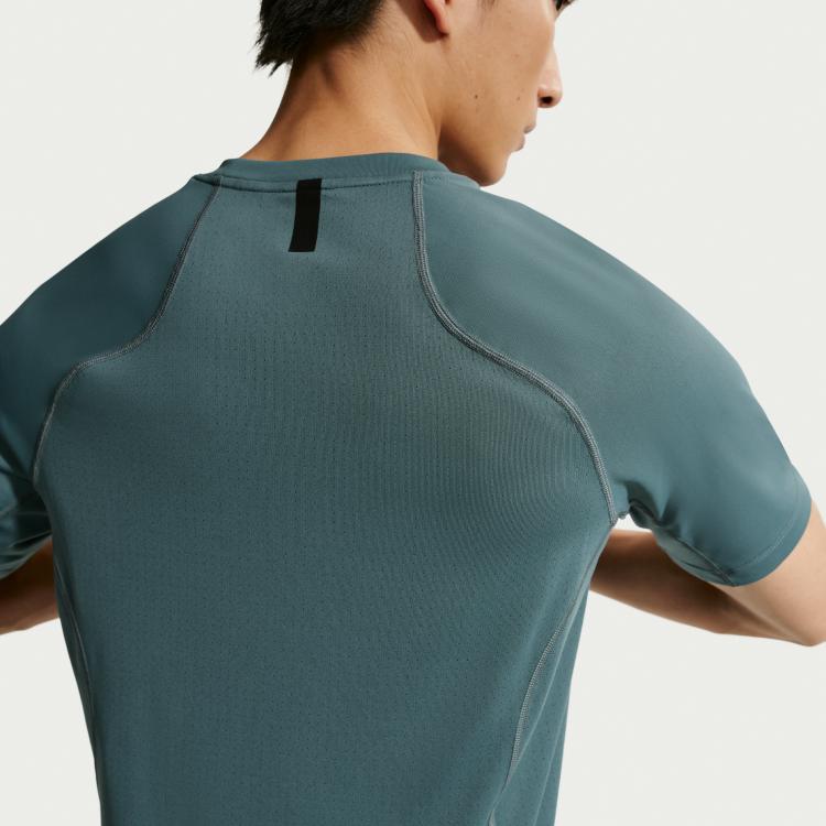 Nike Мужская дышащая футболка с коротким рукавом и круглым вырезом Pro Dri-Fit с буквой HV0410-382