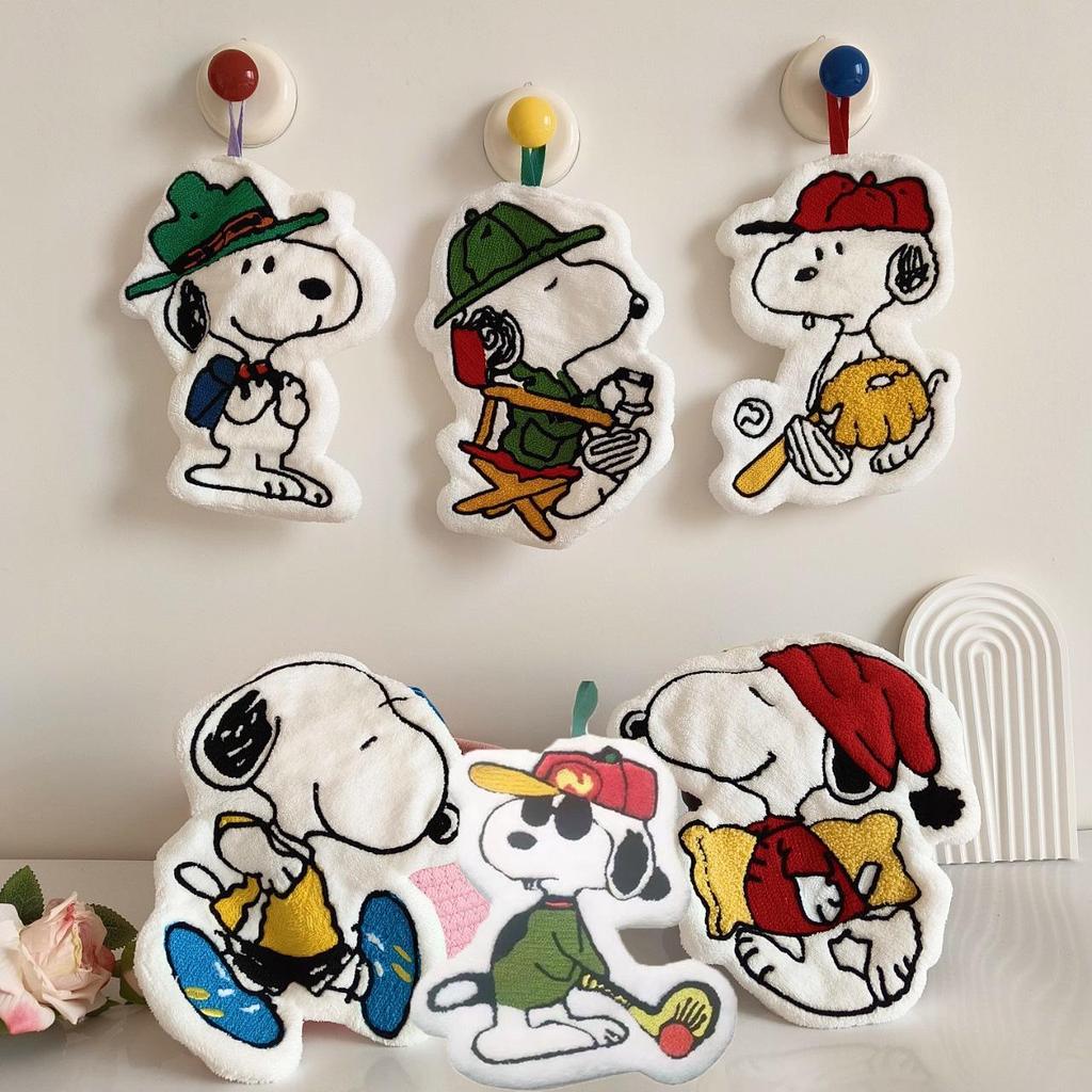 Настенное полотенце для рук Snoopy из кораллового флиса: Мультяшный, Впитывающий воду, Не оставляющий ворса, Утолщенный для ванной комнаты