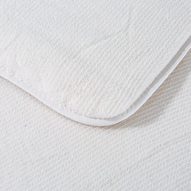 Lele Bear All-Season Thick Cotton Quilt