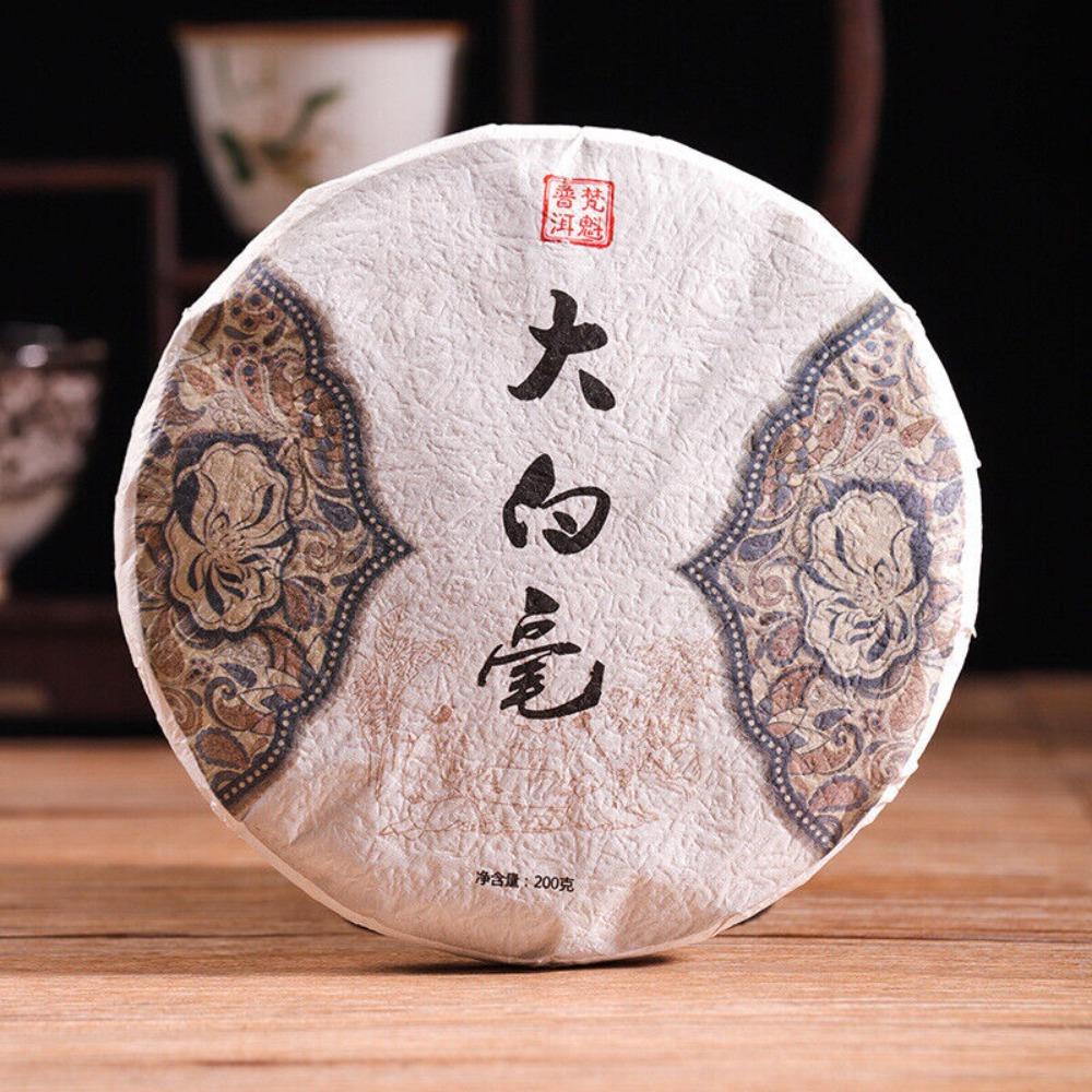 Юньнань Jinggu Dabaihao Юньнань Пуэр Одиночный Почка Лунный Свет Байхао Серебряная Игла Чай