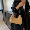 New Fashion Shoulder Bag Oily Spice Girl Explosion High Sense Simple Casual Underarm Bag Crescent Versatile Portable Girl