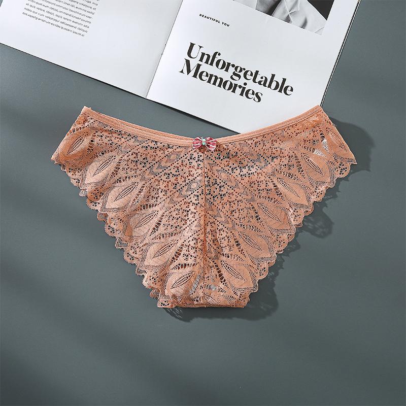 Plus Size Women's Back Hollow Lace Panties Sexy Breathable Briefs Shaped Like Peacock Feather Underwear