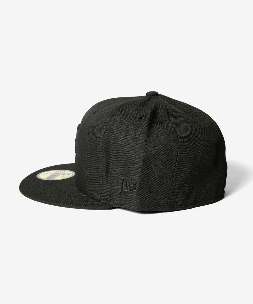New Era 59FIFTY Черный Черный Размер 7 и Кепка, 1/2 (Использовал)