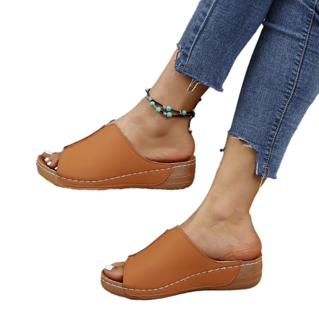 Европейские и американские импортные тапочки женские весна-лето 2025 новые односложные сандалии женская верхняя одежда производители женской обуви