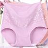 Женские трусы-брифы для мам среднего и пожилого возраста большого размера с дышащими тонкими вставками